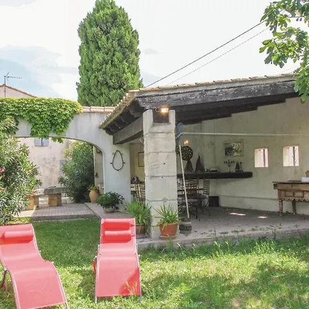 Holiday home 2 Bedroom Beautiful In Bellegarde (Gard)