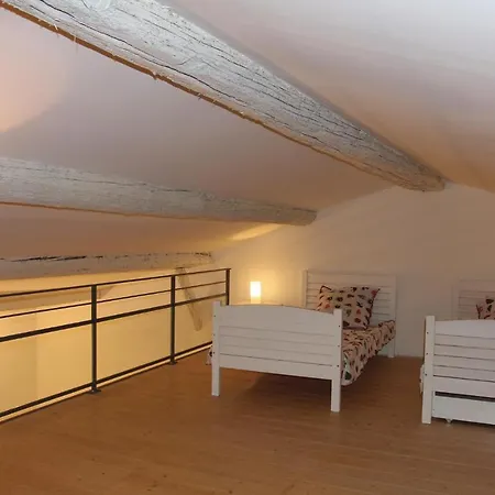 Vakantiehuis 2 Bedroom Beautiful In